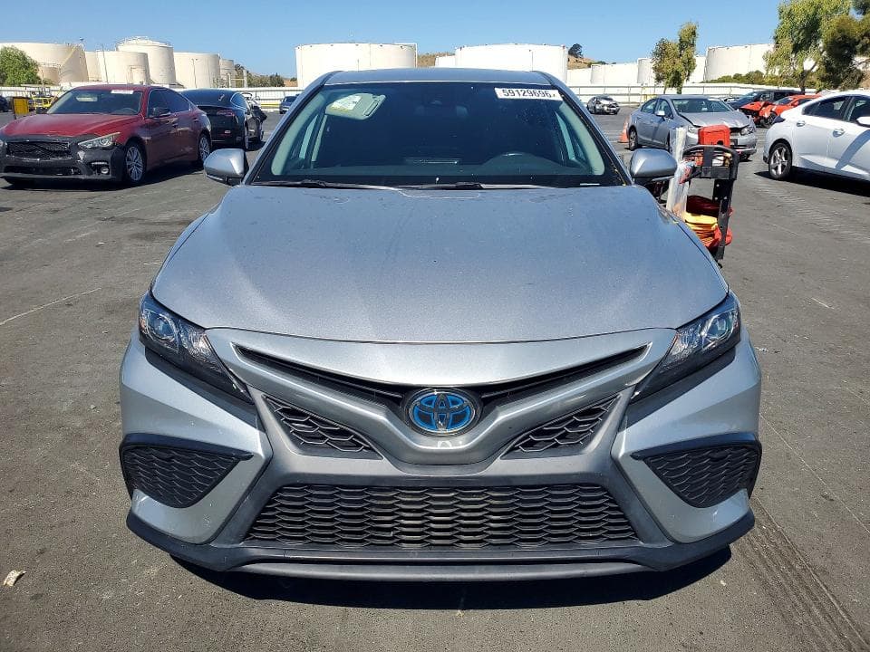 2021 TOYOTA CAMRY SE SE 5