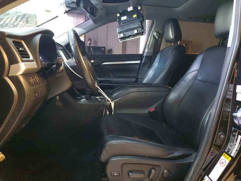 2018 TOYOTA HIGHLANDER XLE 7