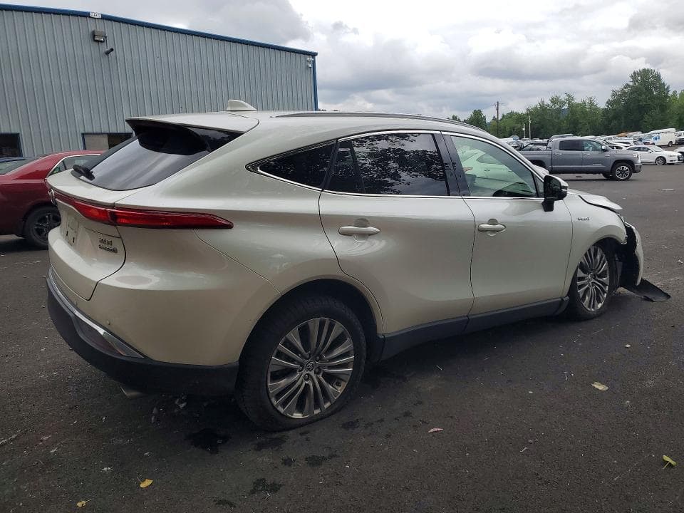 2021 TOYOTA VENZA XLE 3