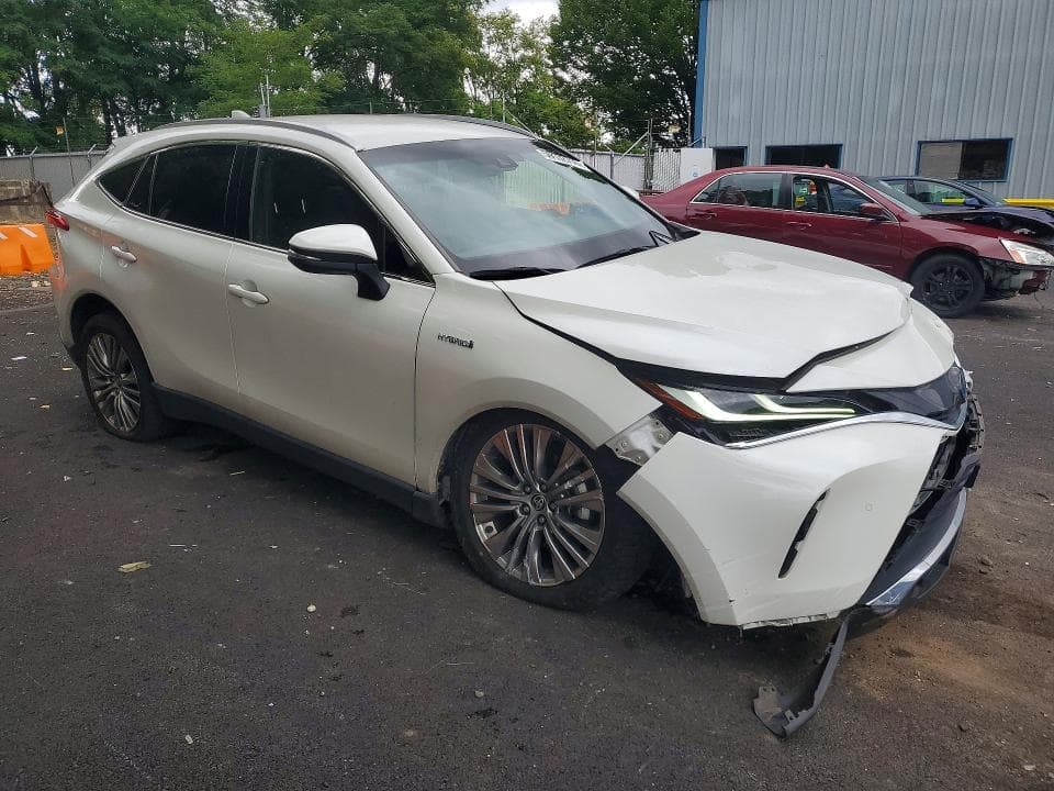 2021 TOYOTA VENZA XLE 4