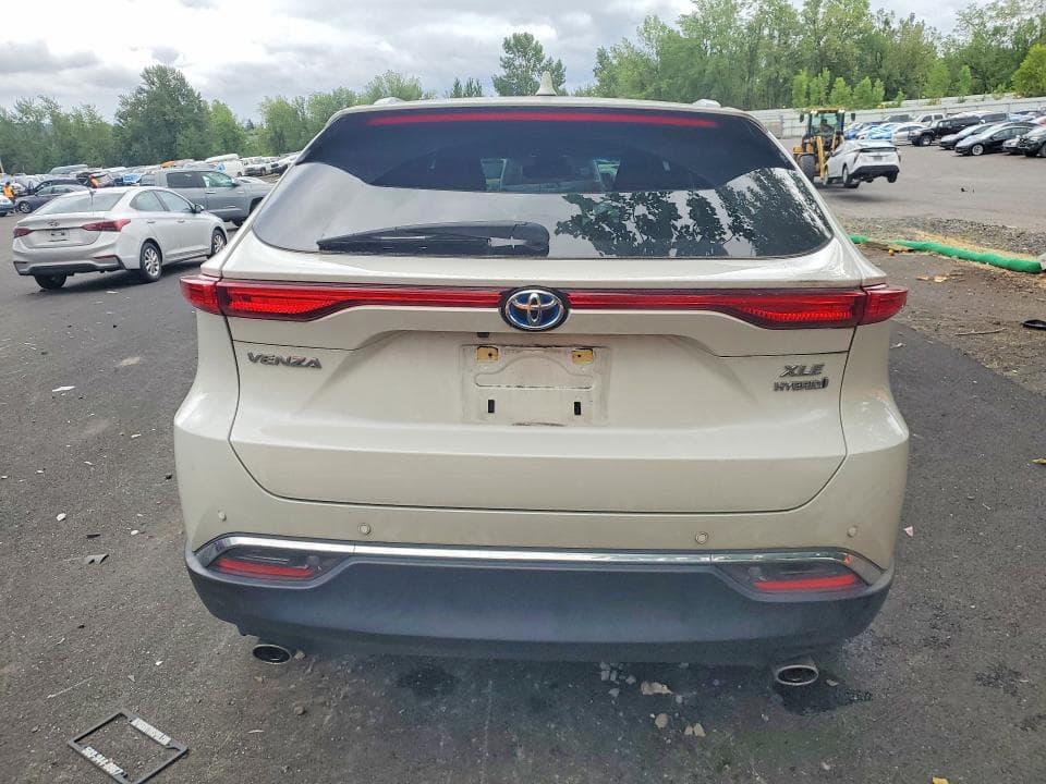 2021 TOYOTA VENZA XLE 6