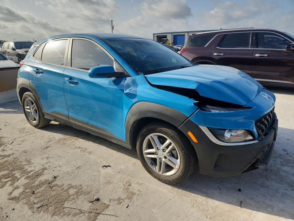 2022 HYUNDAI KONA SE SE 4