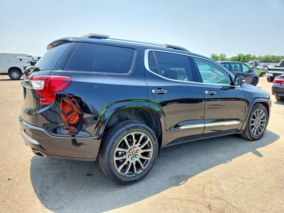 2023 GMC ACADIA DENALI 3