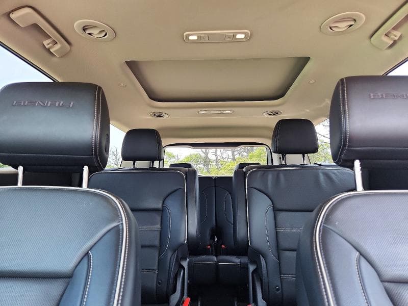 2023 GMC ACADIA DENALI 10