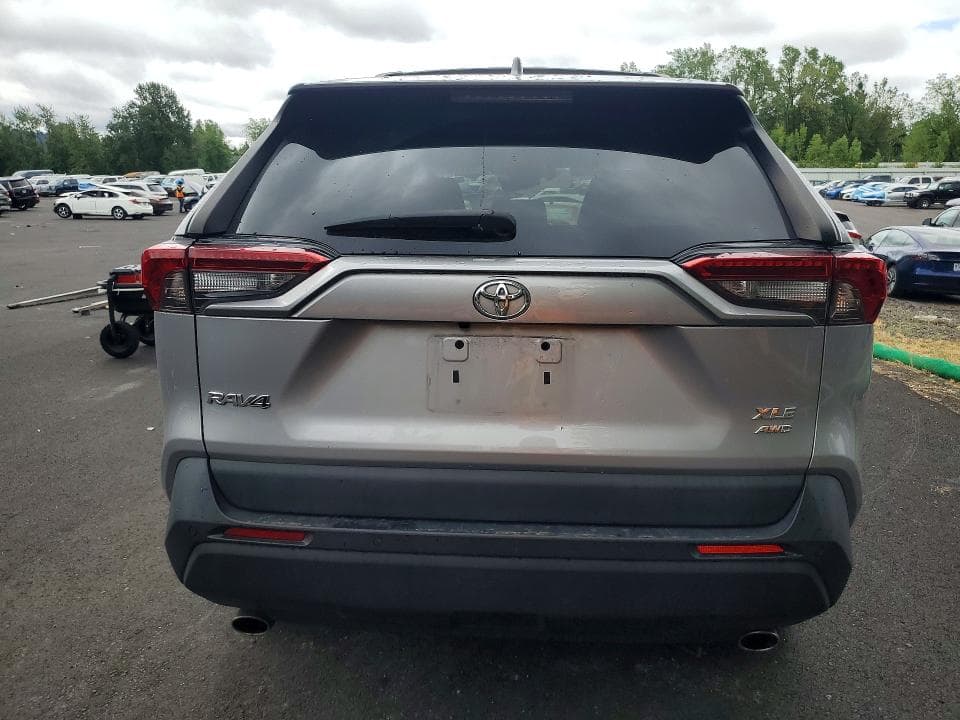 2021 TOYOTA RAV4 XLE PREMIUM 6