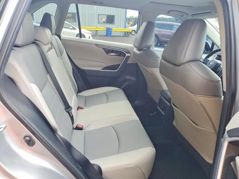 2021 TOYOTA RAV4 XLE PREMIUM 10