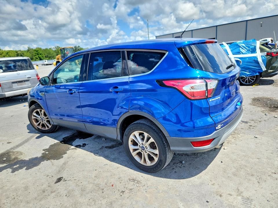 2017 FORD ESCAPE SE 2