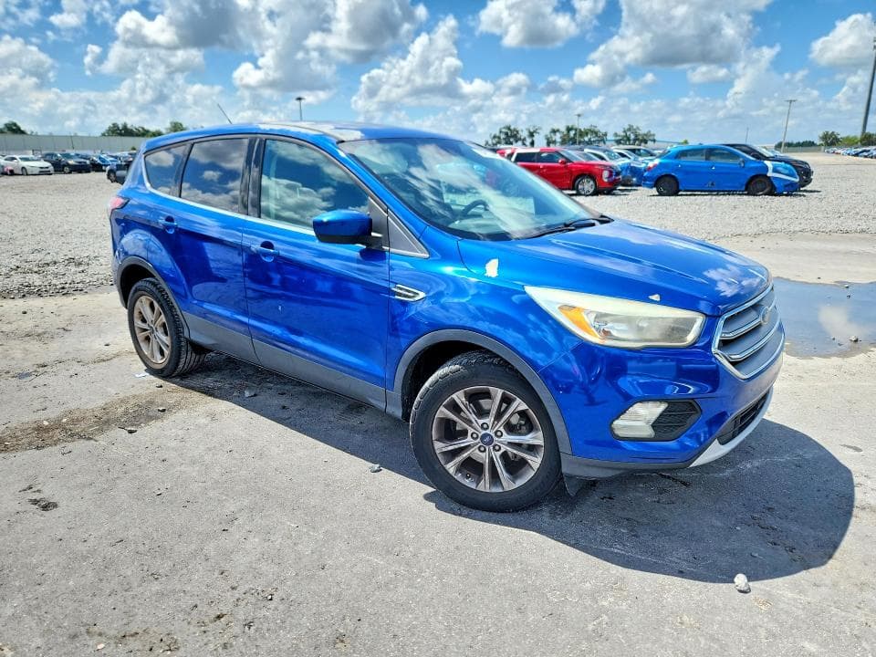 2017 FORD ESCAPE SE 4