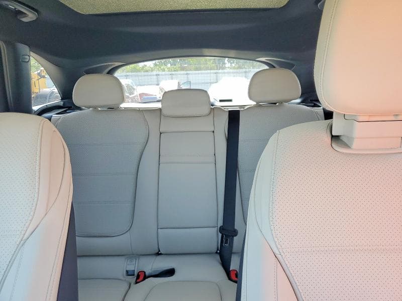 2023 MERCEDES-BENZ GLC 300 4MATIC 10