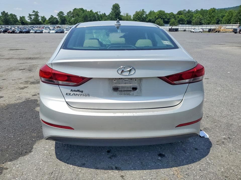 2017 HYUNDAI ELANTRA SE 6