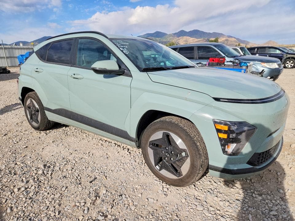 2024 HYUNDAI KONA SEL 4