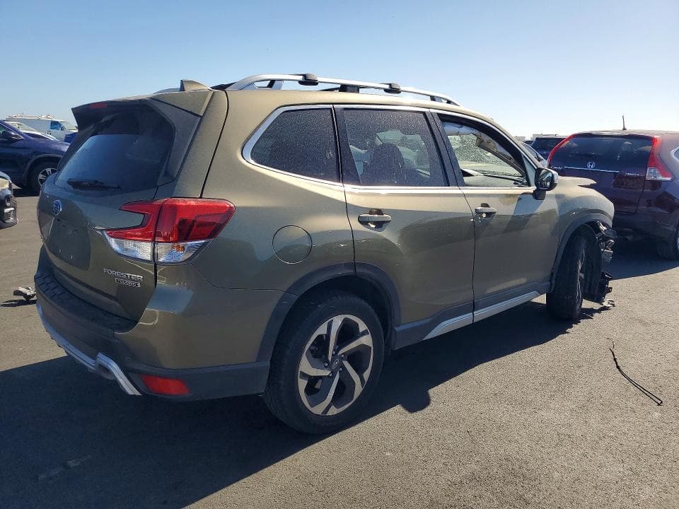 2022 SUBARU FORESTER TOURING 3