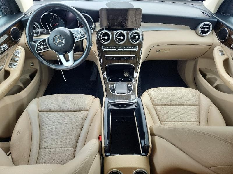2020 MERCEDES-BENZ GLC 300 8
