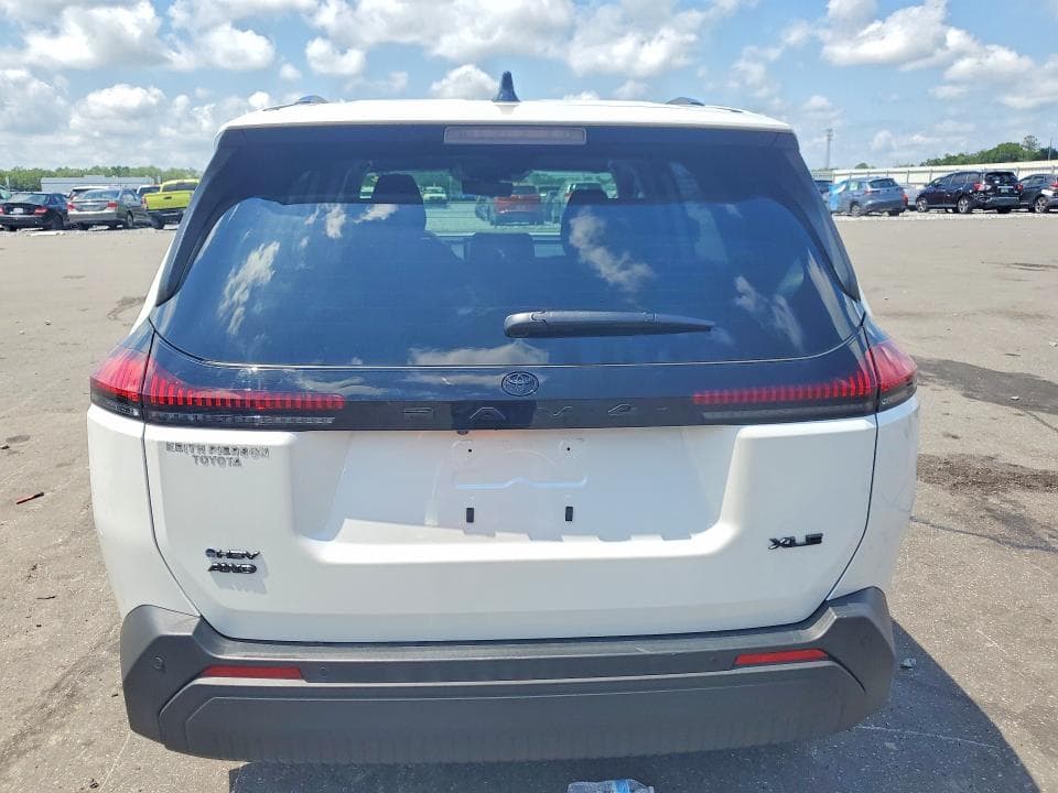 2026 TOYOTA RAV4 XLE PREMIUM 6