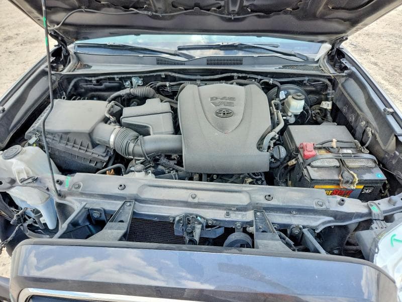 2020 TOYOTA TACOMA SR5 V6 11