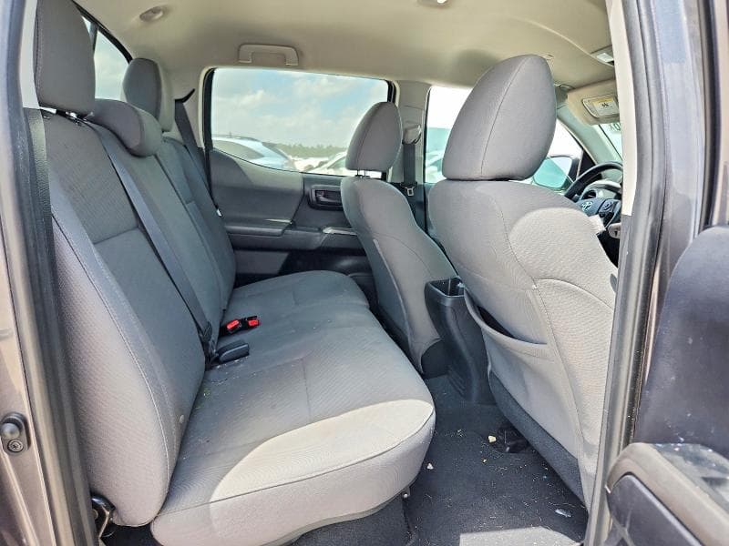 2020 TOYOTA TACOMA SR5 V6 10