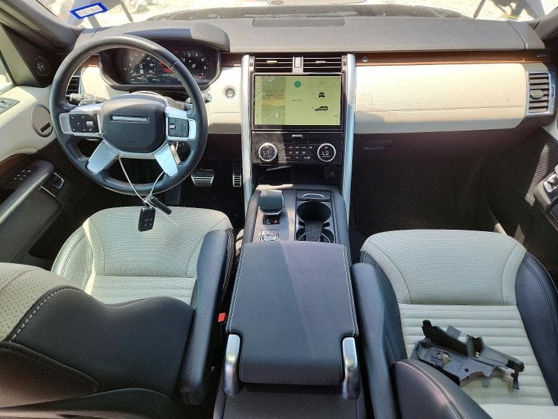 2023 LAND ROVER DISCOVERY S R-DYNAMIC 8