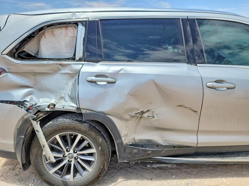 2019 TOYOTA HIGHLANDER XLE 11