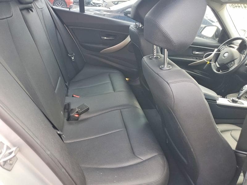2018 BMW 320 I 10