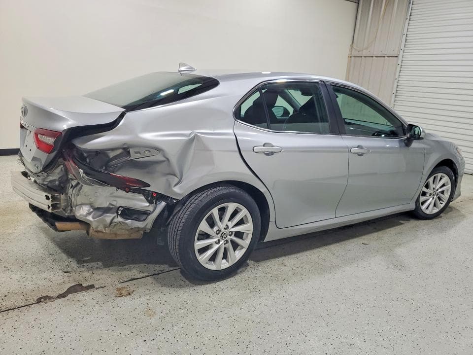 2021 TOYOTA CAMRY LE 3