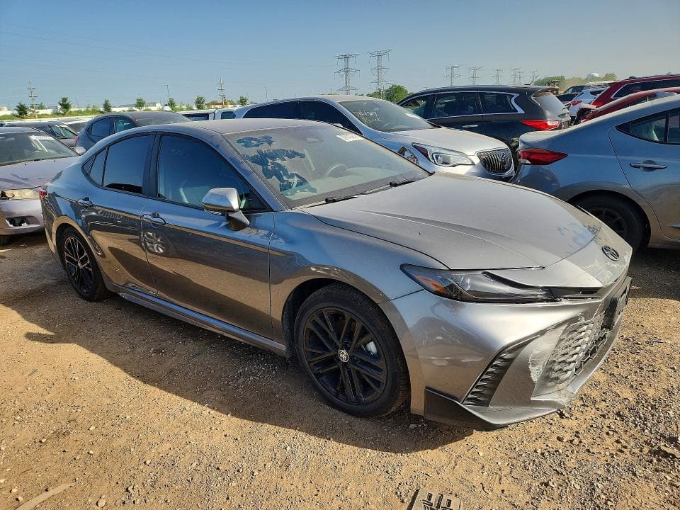 2026 TOYOTA CAMRY SE 4