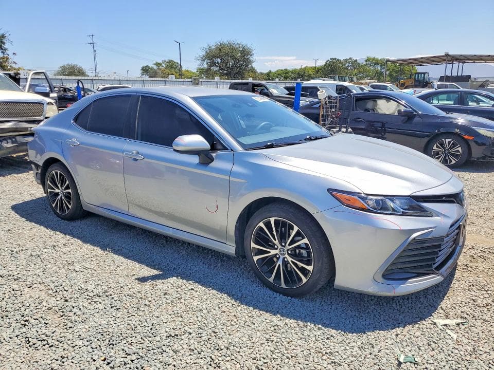 2022 TOYOTA CAMRY LE 4