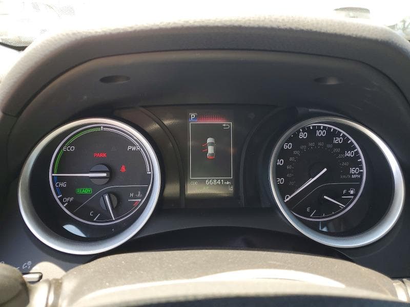 2022 TOYOTA CAMRY LE 9