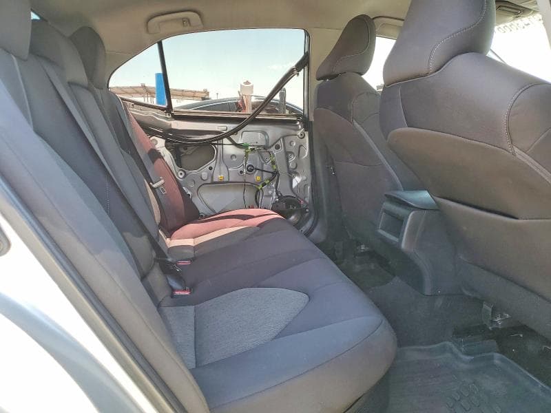 2022 TOYOTA CAMRY LE 10
