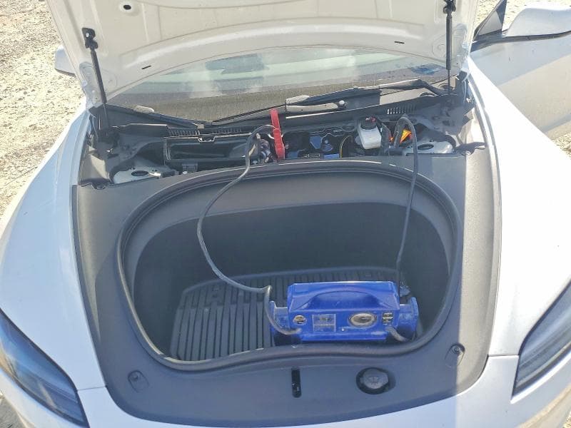 2025 TESLA MODEL 3 11