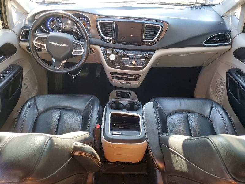 2017 CHRYSLER PACIFICA TOURING L PLUS 8