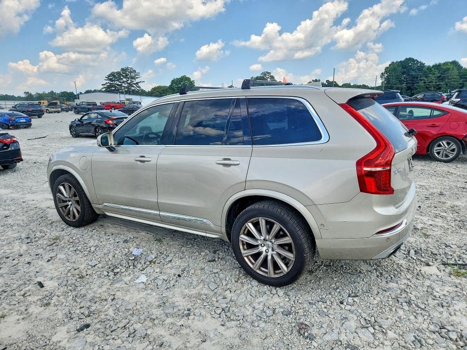 2017 VOLVO XC90 T8 T8 3