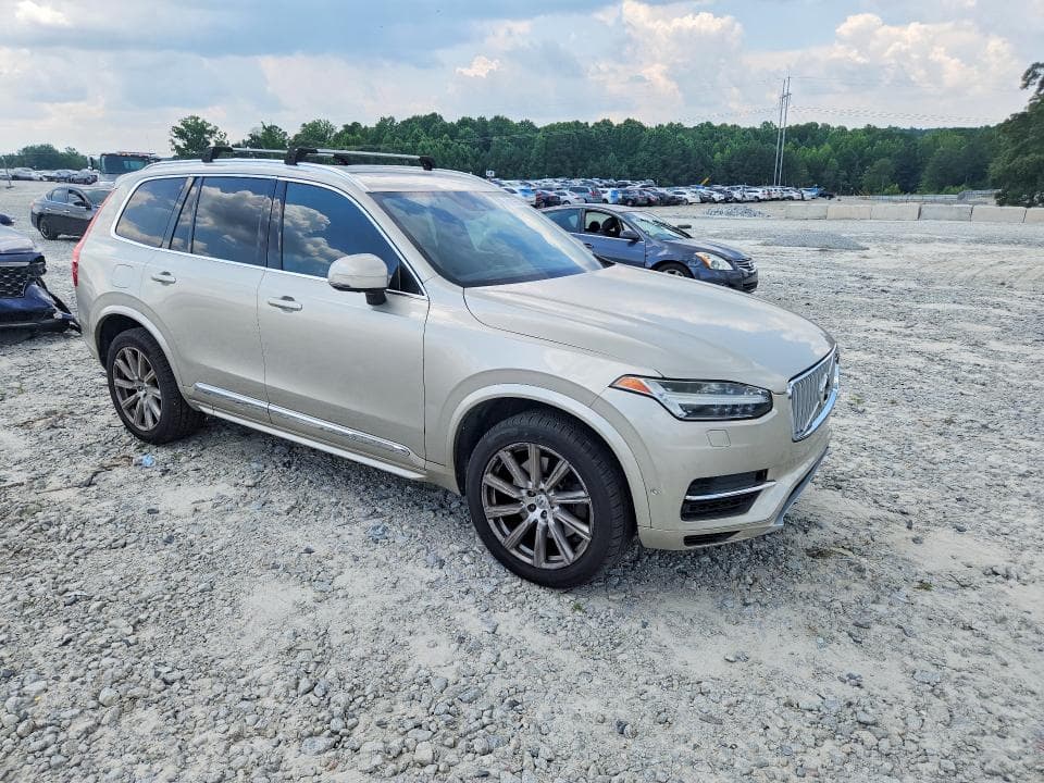 2017 VOLVO XC90 T8 T8 5