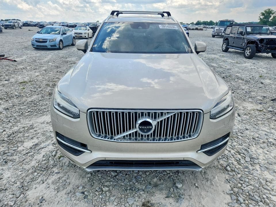 2017 VOLVO XC90 T8 T8 6