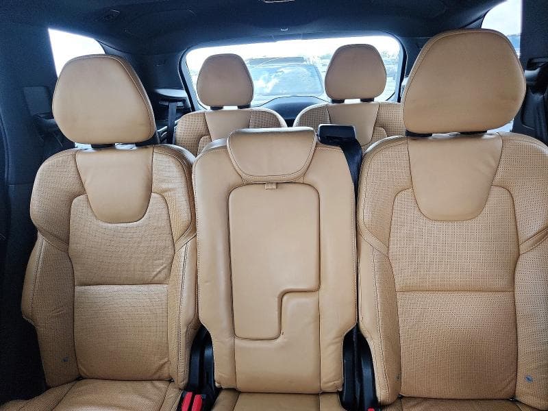 2017 VOLVO XC90 T8 T8 11