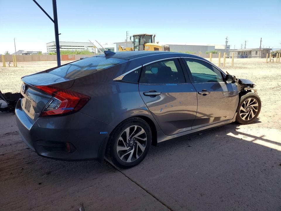 2018 HONDA CIVIC EX 3