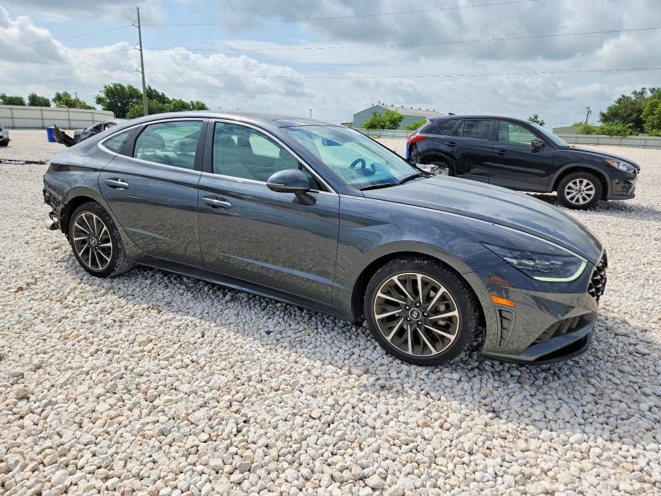 2022 HYUNDAI SONATA LIMITED 4