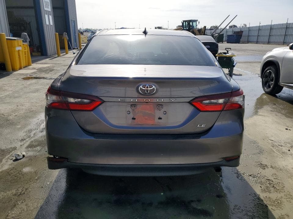 2022 TOYOTA CAMRY LE 6