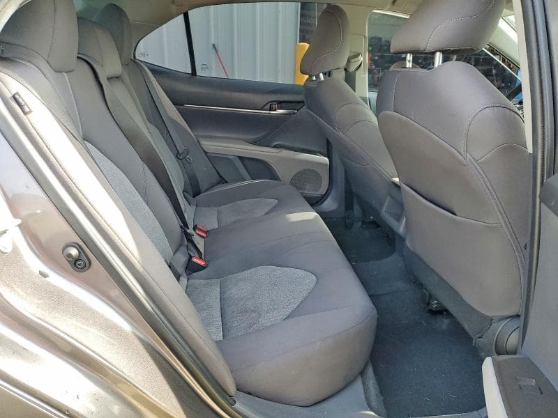 2022 TOYOTA CAMRY LE 10