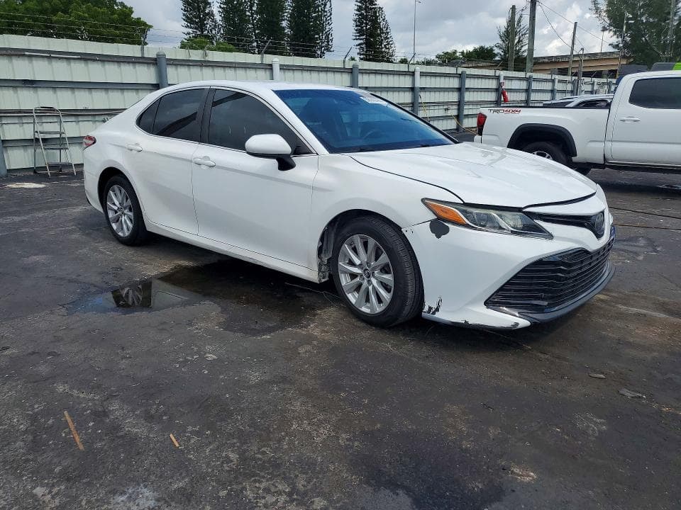 2018 TOYOTA CAMRY LE LE 4