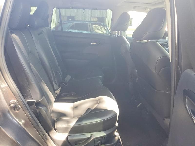 2020 TOYOTA HIGHLANDER HYBRID XLE 10