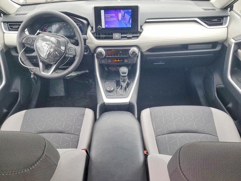 2024 TOYOTA RAV4 HYBRID XLE XLE 8