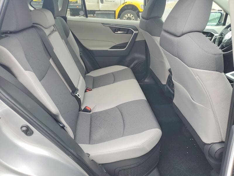 2024 TOYOTA RAV4 HYBRID XLE XLE 10