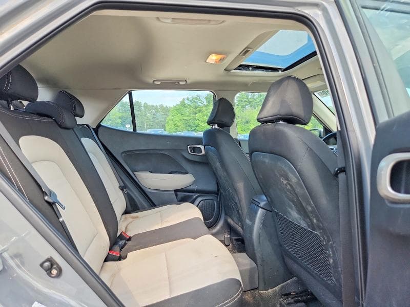 2020 HYUNDAI VENUE SEL SEL 10