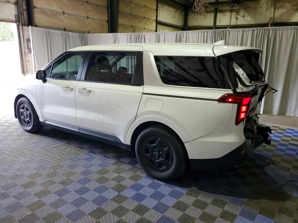 2025 KIA CARNIVAL LXS 2