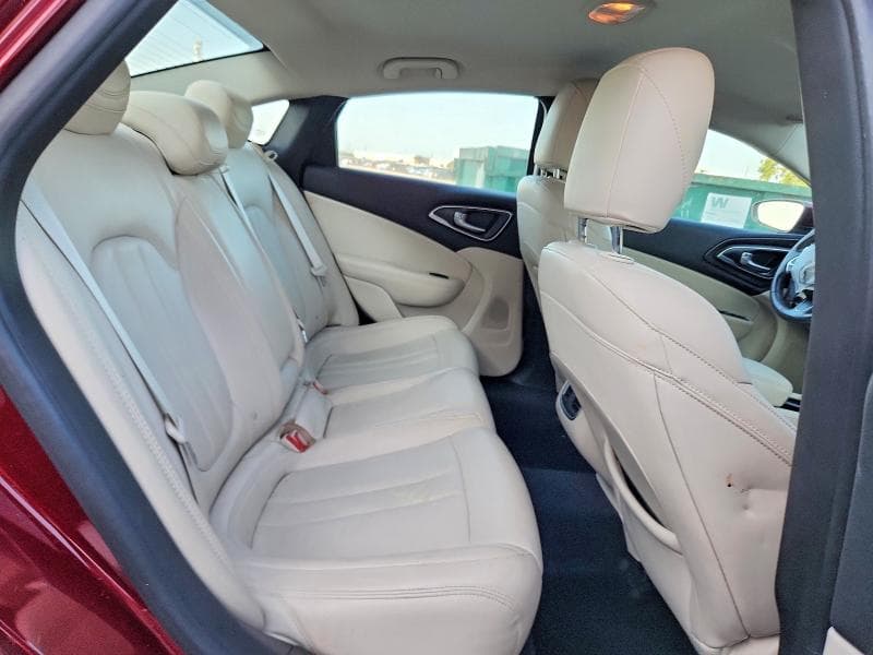 2017 CHRYSLER 200 LIMITED 10