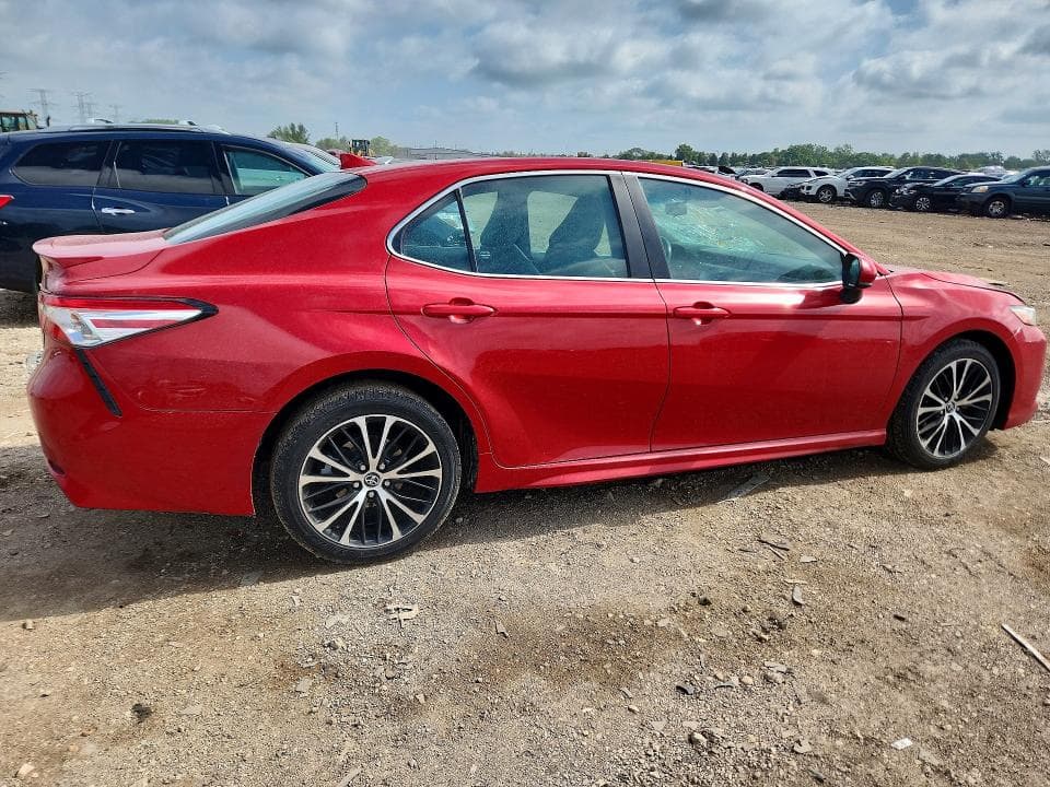 2020 TOYOTA CAMRY SE SE 3