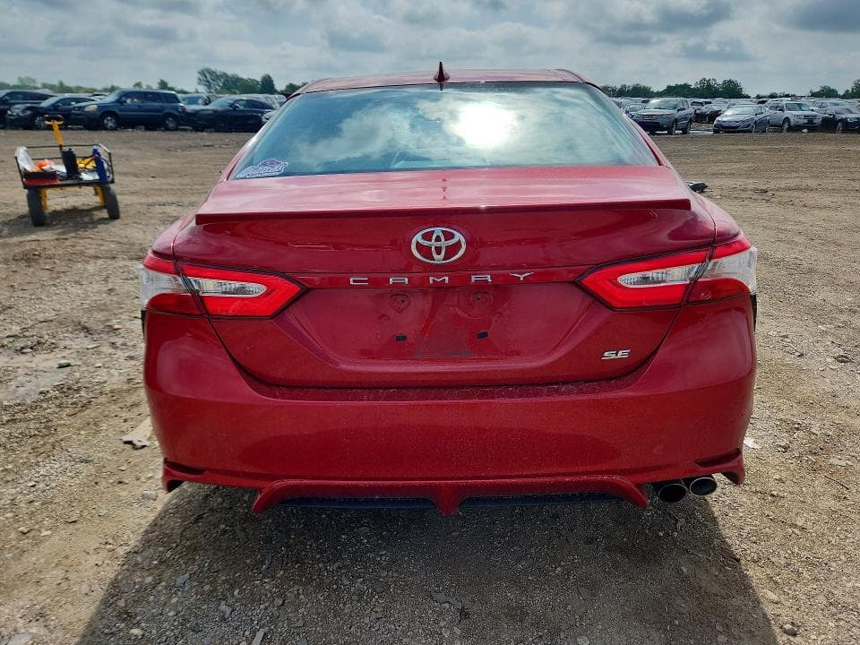 2020 TOYOTA CAMRY SE SE 6