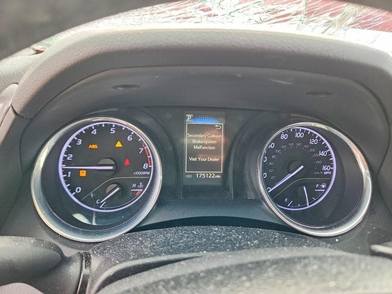 2020 TOYOTA CAMRY SE SE 9