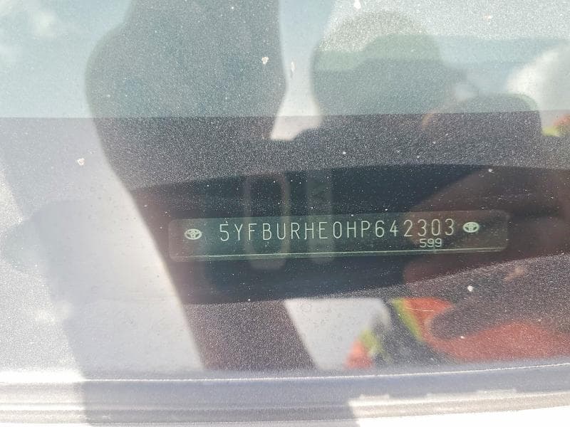 2017 TOYOTA COROLLA SE 12