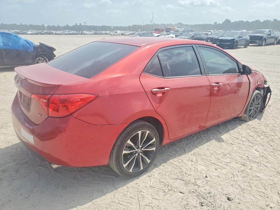 2017 TOYOTA COROLLA SE 3